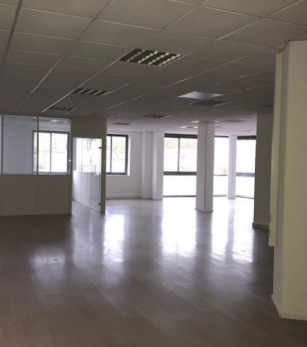 À louer – bureaux non divisibles de 230 m² à Avignon