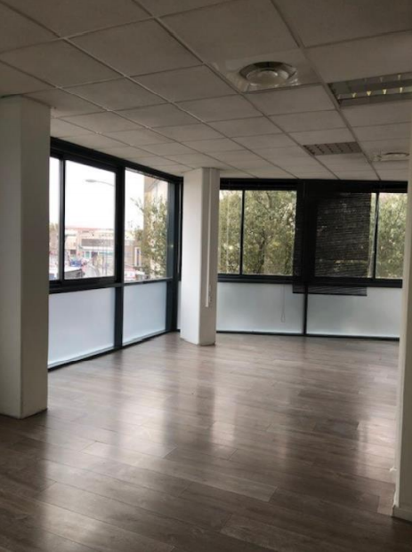 À louer – bureaux non divisibles de 230 m² à Avignon