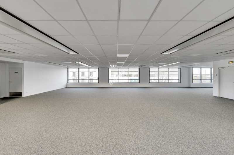 À louer – bureaux non divisibles de 244 m² à Saint-Denis
