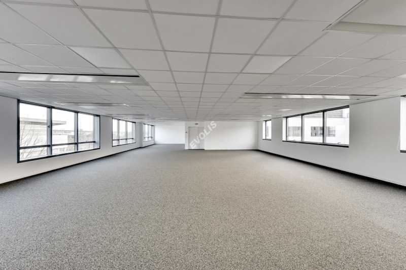 À louer – bureaux non divisibles de 244 m² à Saint-Denis