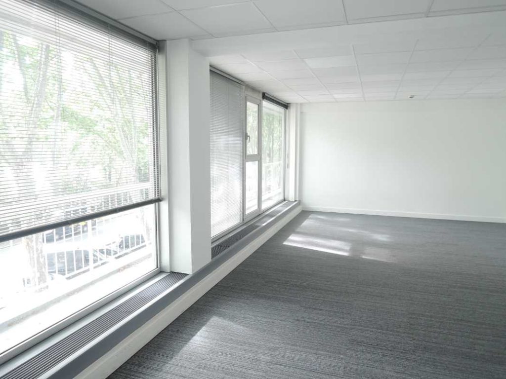 À louer – bureaux non divisibles de 300 m² à Saint-Cloud à proximité de Paris (92)