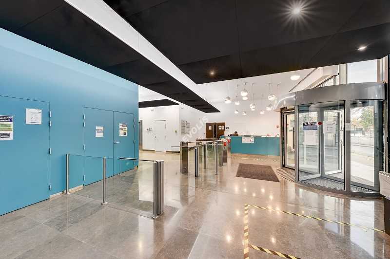À louer – bureaux non divisibles de 588 m² à Saint-Denis