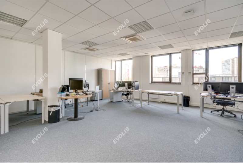 À louer – bureaux non divisibles de 698 m² à Bagnolet