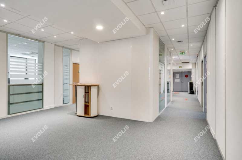 À louer – bureaux non divisibles de 698 m² à Bagnolet