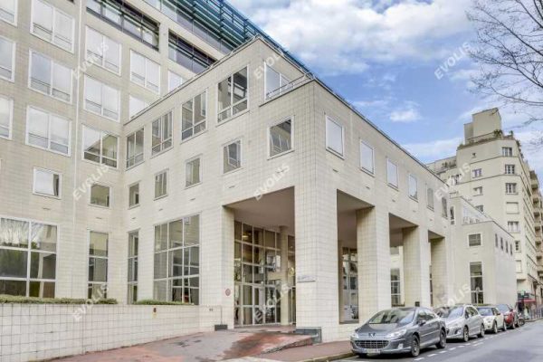À louer – bureaux non divisibles de 894 m² à Issy-les-Moulineaux