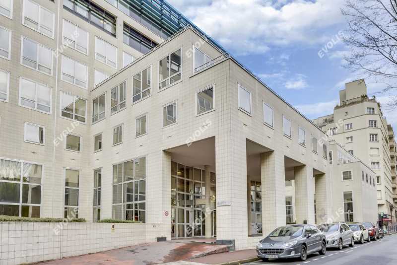 À louer – bureaux non divisibles de 894 m² à Issy-les-Moulineaux