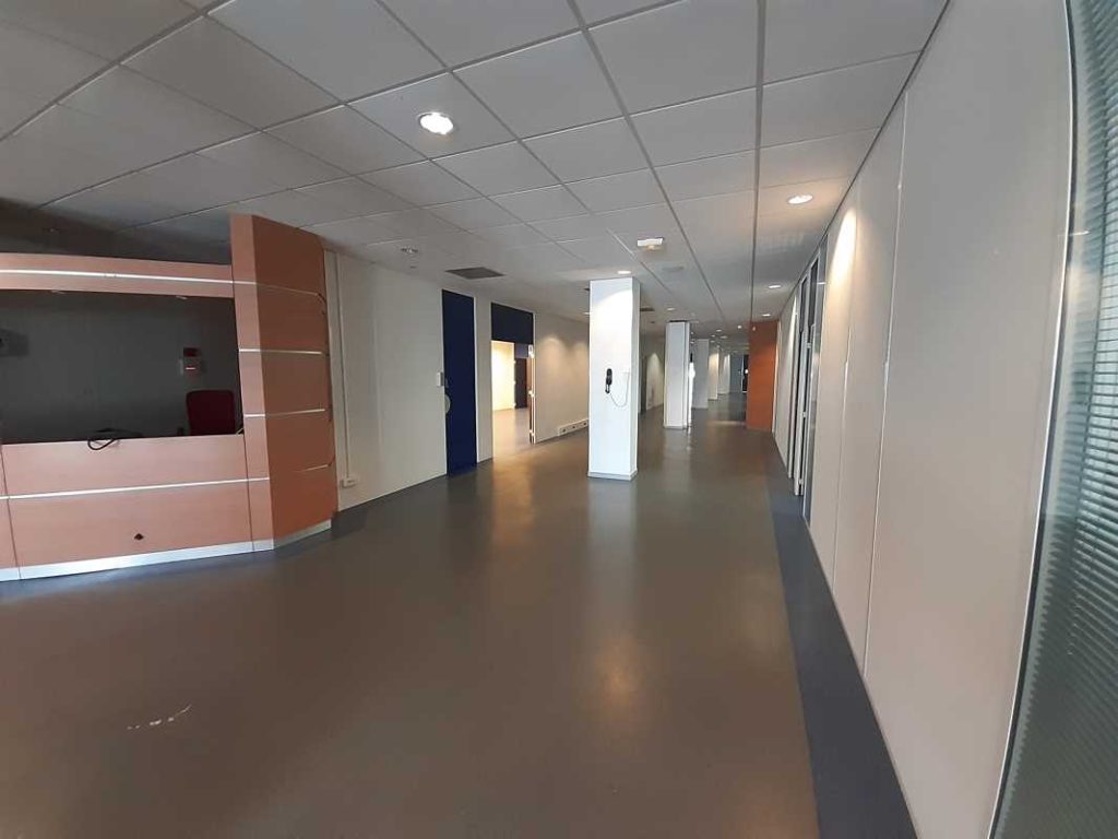 À louer – bureaux non divisibles de 950 m² à Noisy-le-Sec, proche de Paris