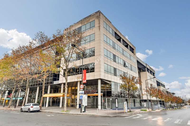 À louer – bureaux non divisibles de 978 m² à Saint-Denis
