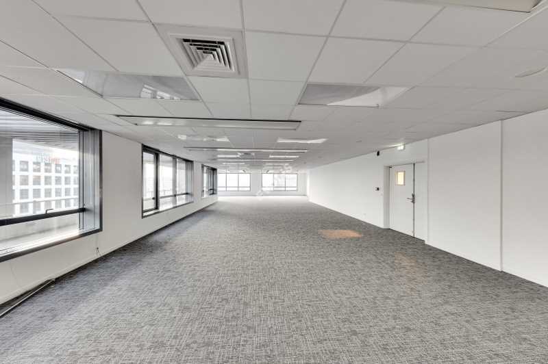 À louer – bureaux non divisibles de 978 m² à Saint-Denis