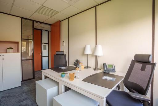 À louer – Bureaux privatifs de 13 à 22 m² et postes en coworking dans le quartier Euronantes de Nantes – Loire-Atlantique (44)