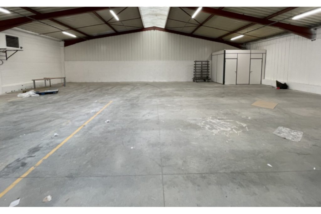 À louer – Cellule industrielle de 387 m² à Gasville-Oisème proche de Chartres (28)