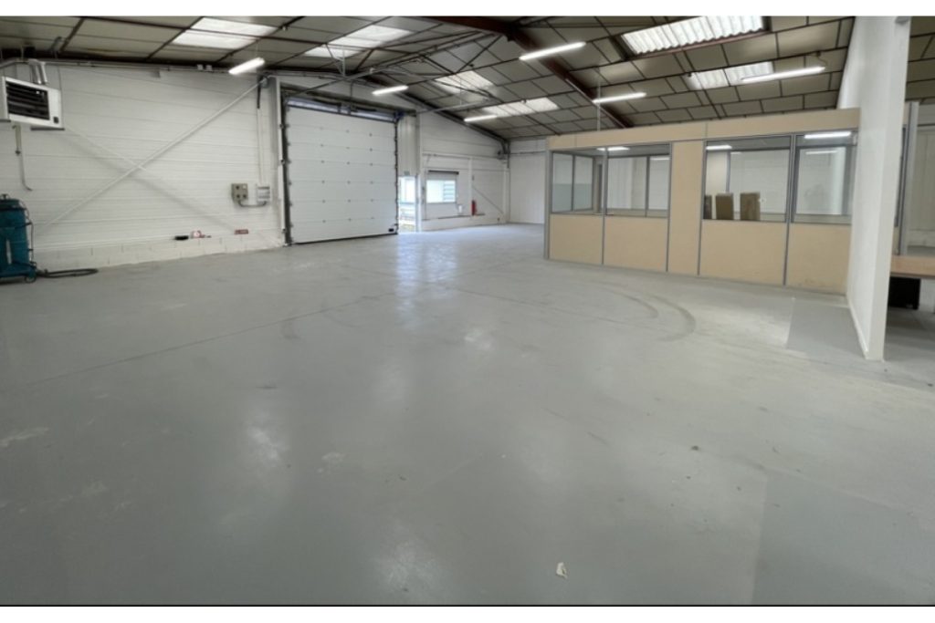 À louer – Cellule industrielle de 387 m² à Gasville-Oisème proche de Chartres (28)
