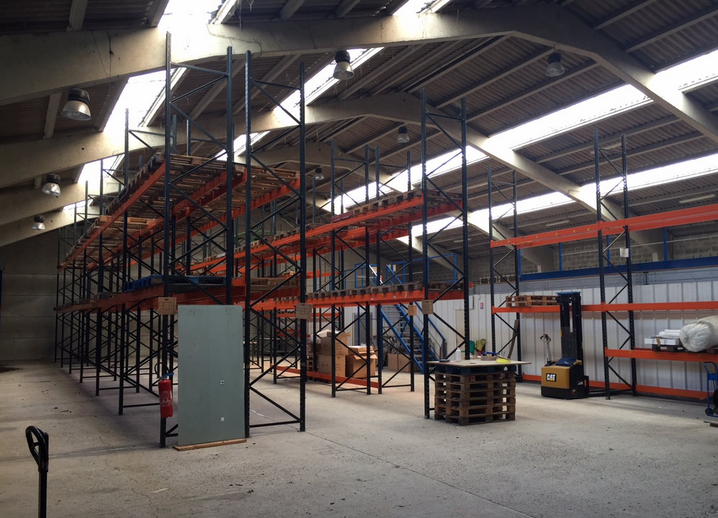 À louer – entrepôt de 1 196 m² à Calais
