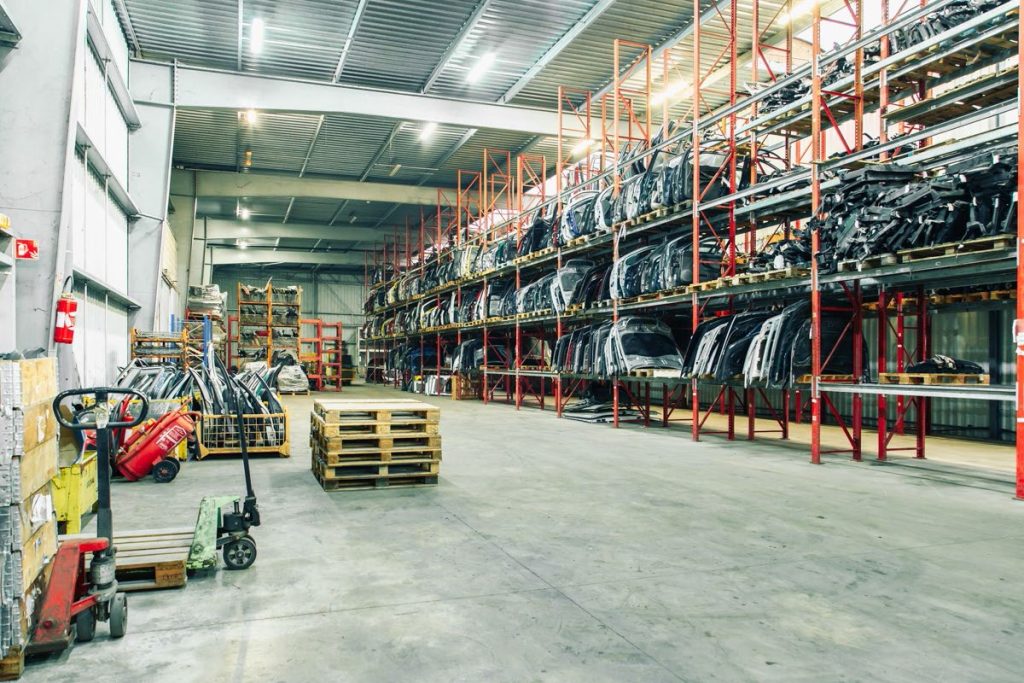À louer – entrepôt de 1 458 m² à Amblainville