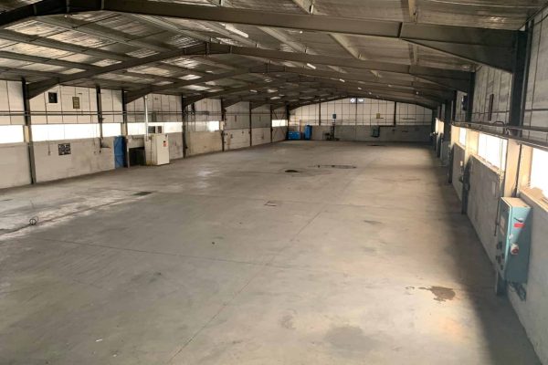 À louer – Entrepôt de 1 540 m² dans la zone d’activités du Fournalet à Sorgues – Vaucluse (84)