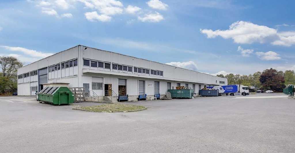 A louer, entrepôt de 1 700 à 4 830 m² proche de Paris – 91