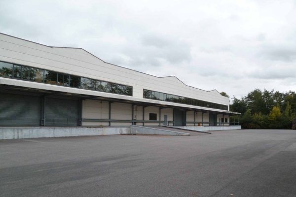 A louer, entrepôt de 2 500 m² en région parisienne – 91
