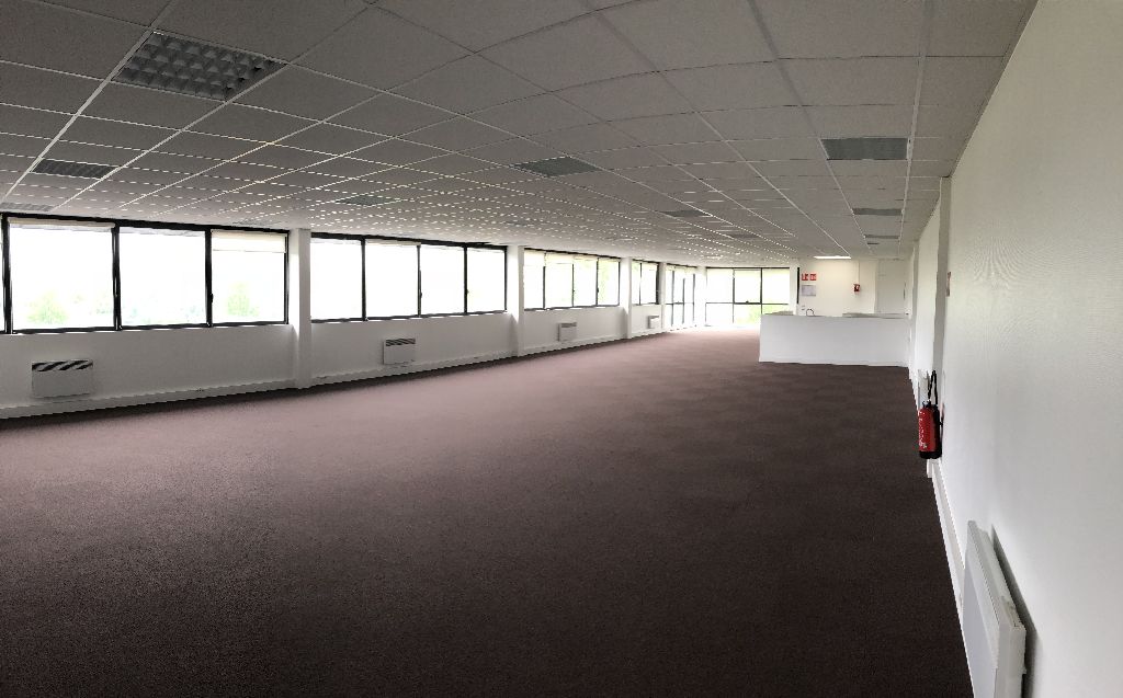 A louer, entrepôt de 3 096 m² proche de Paris – 91