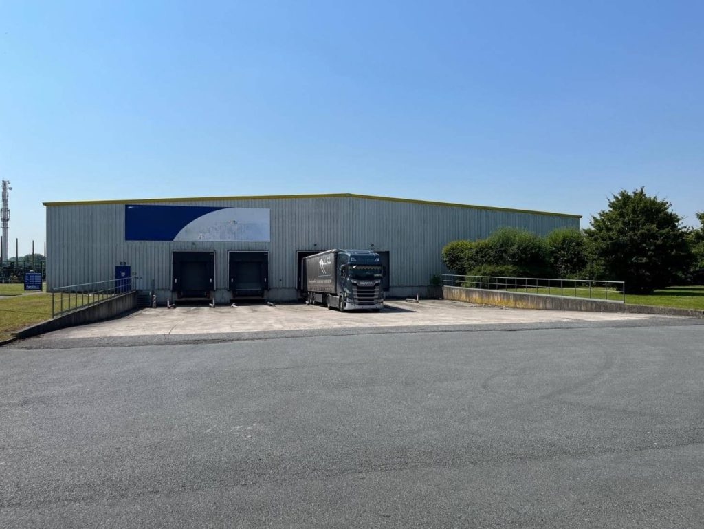 À louer – Entrepôt de 3 150 m² à proximité de Calais – Pas-de-Calais (62)