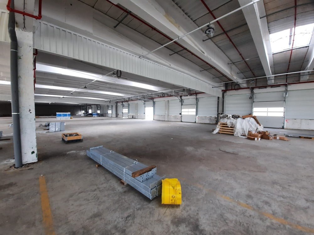 À Louer – Entrepôt de 3 400 m² divisibles à partir de 700 m² à Gennevilliers –  Hauts-de-Seine (92)