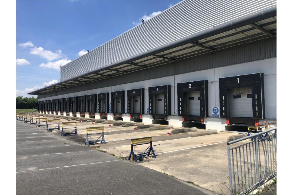 À louer – Entrepôt de 30 180 m² proche d’Orléans à Meung-sur-Loire – Loiret (45)