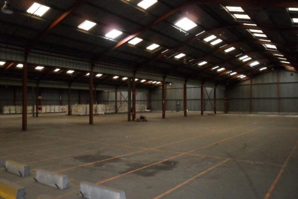 À louer entrepôt de 3000m² proche Béthune