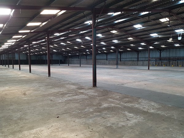 À louer – Entrepôt de 4 116 m² à Roullet-Saint-Estèphe