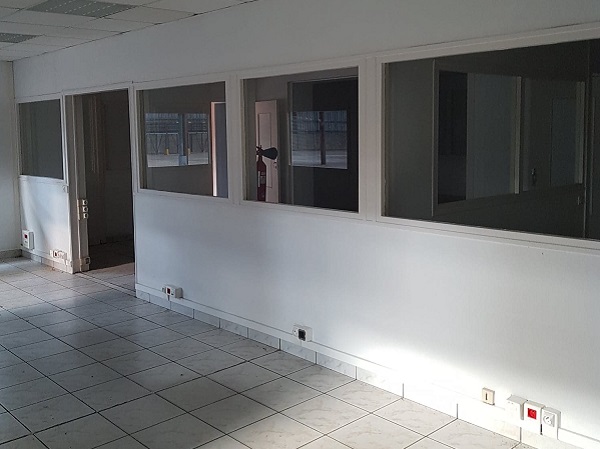 À louer – Entrepôt de 4 116 m² à Roullet-Saint-Estèphe
