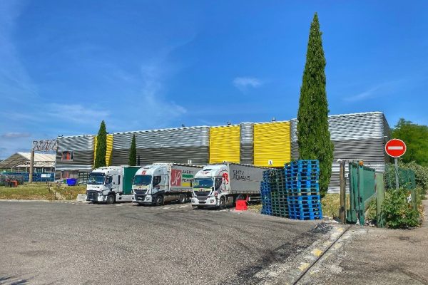 À louer entrepôt de 4194² Aix-en-Provence