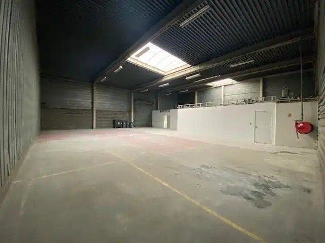 À louer – Entrepôt de 436 m² à Sotteville-lès-Rouen – Seine-Maritime (76)