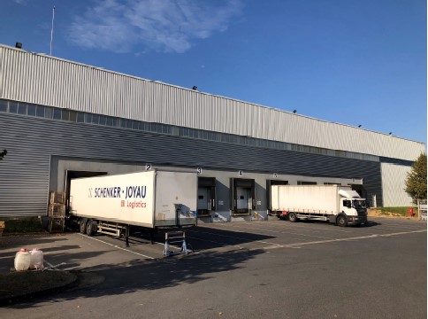 À louer – entrepôt de 5 209 m² à Verneuil-en-Halatte