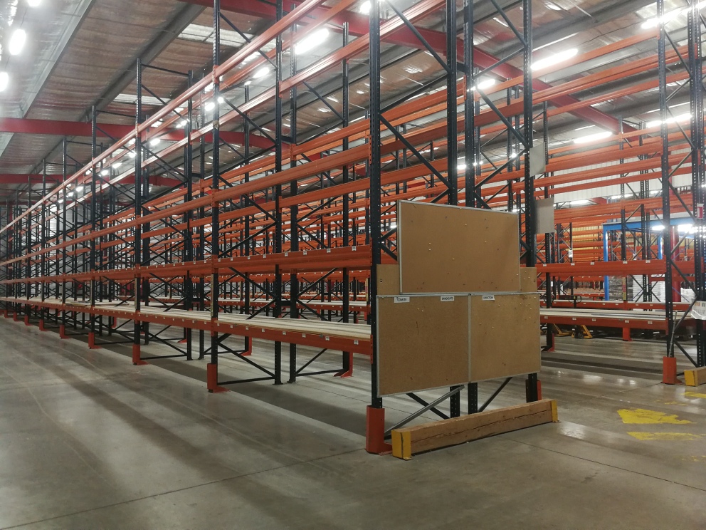 À louer – Entrepôt de 8 500 m² à Orange