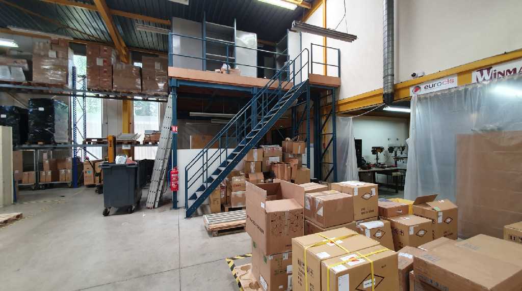 A louer, entrepôt de 934 m² en région parisienne – Essonne