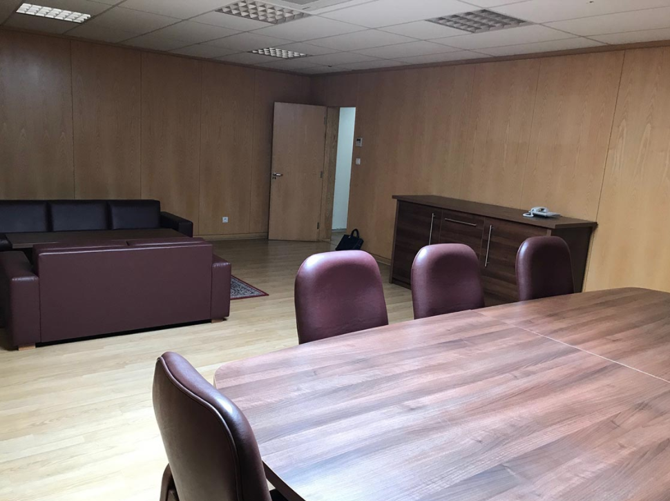 À louer – entrepôt divisible de 2 400 m² à Calais