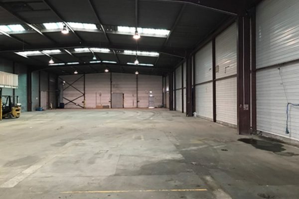 À louer – entrepôt divisible de 2 700 m² à Calais