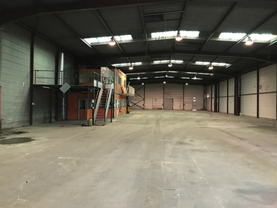 À louer – entrepôt divisible de 2 700 m² à Calais