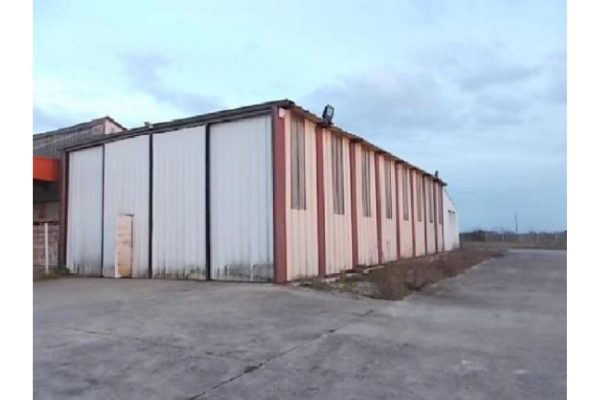 À louer – Entrepôt industriel de 200 m² à Oucques La Nouvelle, Loir-et-Cher (41)