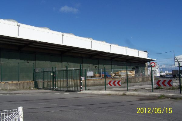 À louer – Entrepôt industriel de 3 200 m² en zone portuaire à Calais – Pas-de-Calais (62)