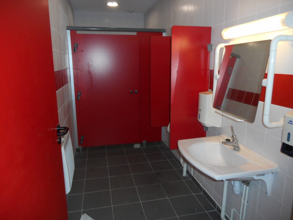 À Louer – Entrepôt industriel de 4 666 m² en zone portuaire à Calais (62)
