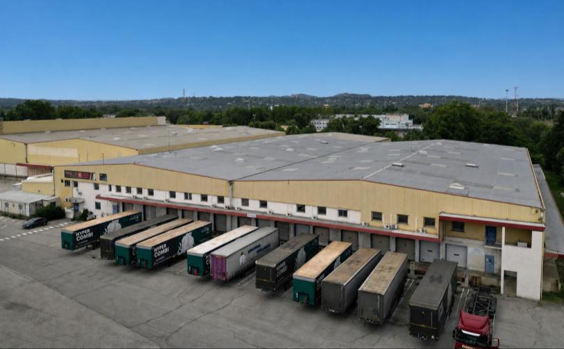 À louer – Entrepôt logistique de 16 863 m² dans la Zone d’activités de Courtine à Avignon – Vaucluse (84)