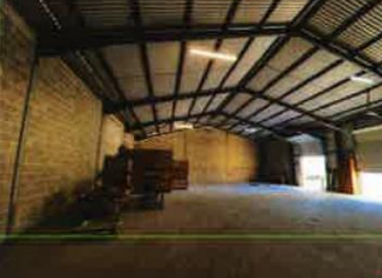 À louer – entrepôt non divisible de 300 m² à Caumont-sur-Durance à proximité d&rsquo;Avignon (84)