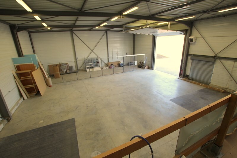 À louer – entrepôt non divisible de 330 m² à Saint-Léger-sur-Dheune, proche de Mâcon (71)