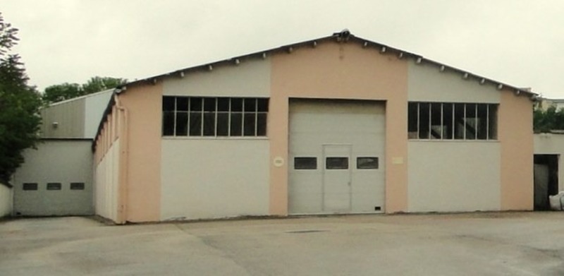 À louer – entrepôt non divisible de 372 m² à Chalon-sur-Saône, proche de Mâcon (71)