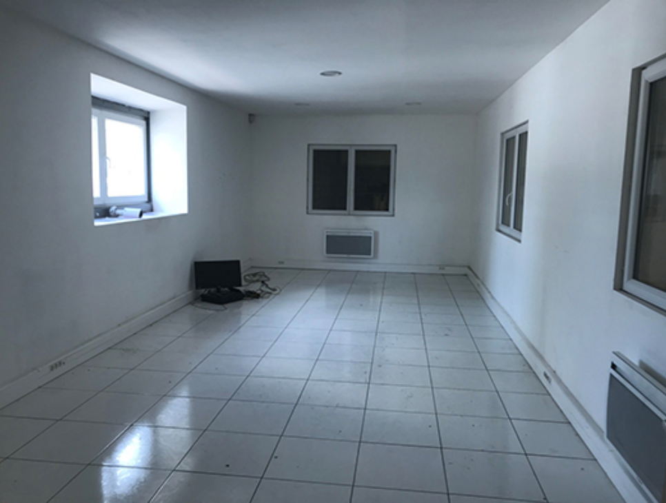 À louer – entrepôt non divisible de 500 m² à Calais