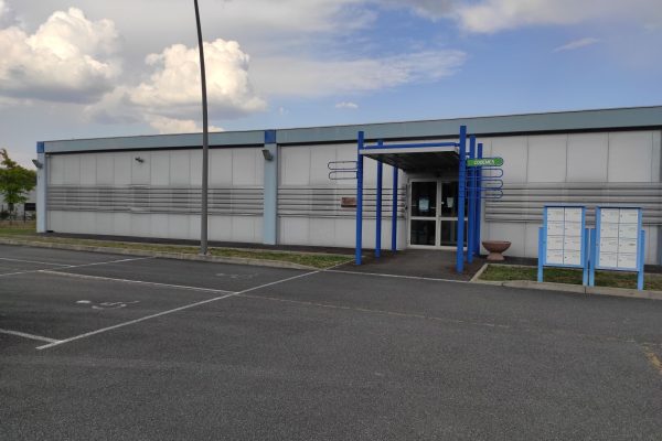 À louer – laboratoire divisible de 600 m² à Hauterive à proximité de Vichy
