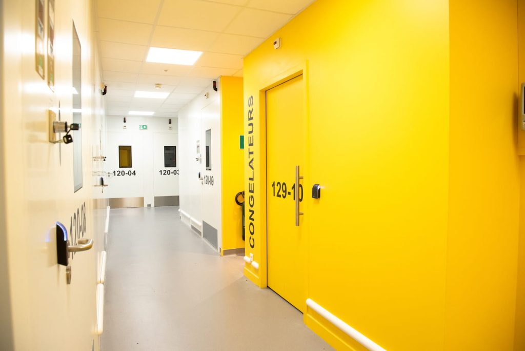 À louer – Laboratoires L1 et L2 de 80 à 1 000 m² à Évry-Courcouronnes – Essonne (91)