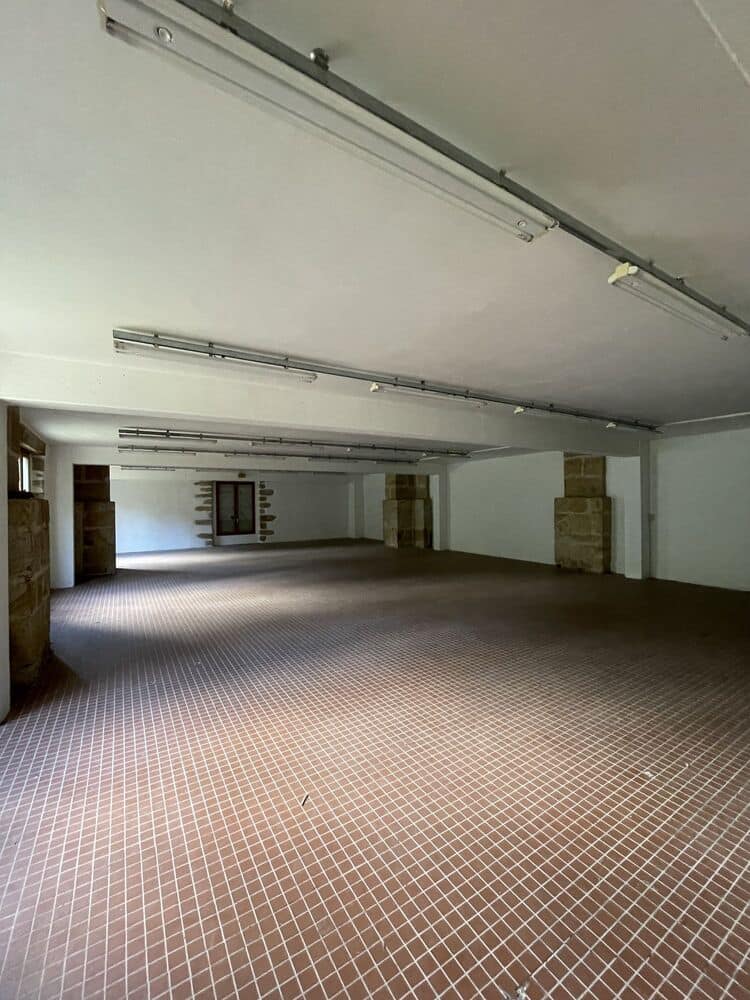 À louer – Local d’activités de 1 000 m² à Foix – Ariège (09)
