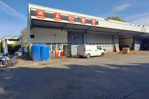 À louer – Local d’activités de 1 500 m² à Villeneuve-la-Garenne – Hauts-de-Seine (92)