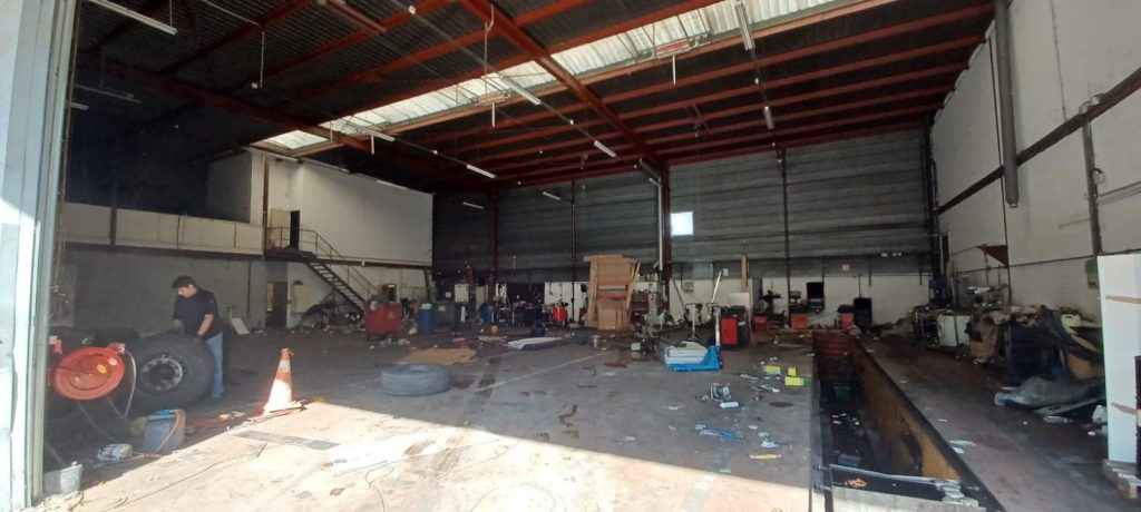 À louer – Local d’activités de 1 500 m² à Villeneuve-la-Garenne – Hauts-de-Seine (92)