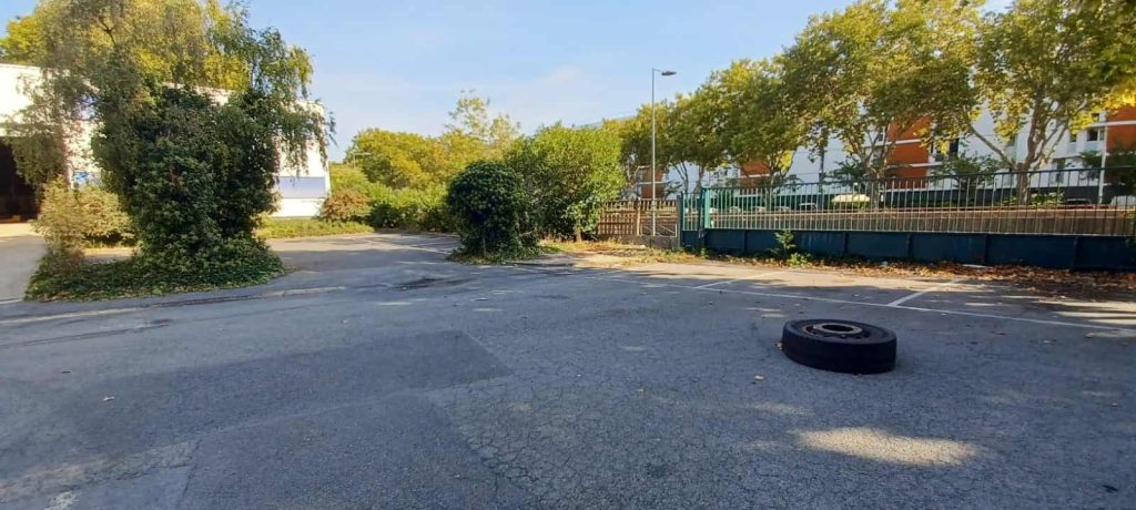 À louer – Local d’activités de 1 500 m² à Villeneuve-la-Garenne – Hauts-de-Seine (92)